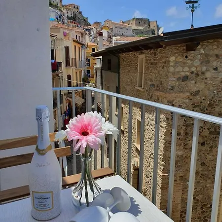 Scilla'S Dream Hotel Exterior photo